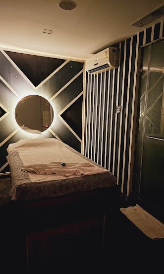 Sumantra Spa bed area